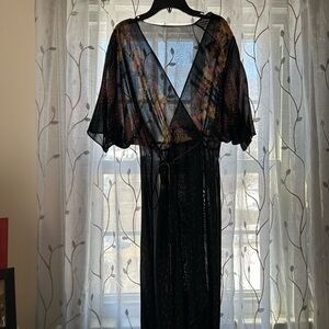 Black Floral Kimono by Je Vous Aime